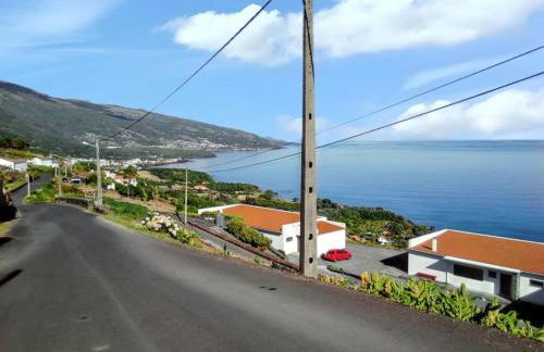 House with sea view in Santo Amaro, 212 sq m, terrace - Photo 44