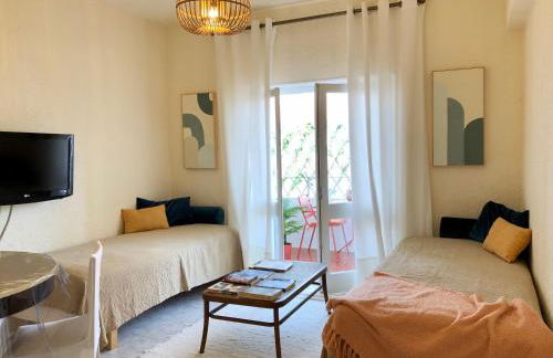 Apartamento a 400 metros da praia Santa Cruz - Foto 1