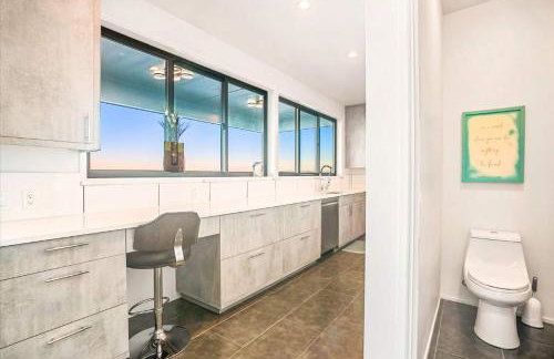 Waterfront Haven with Spectacular View in Bainbridge - Foto 18