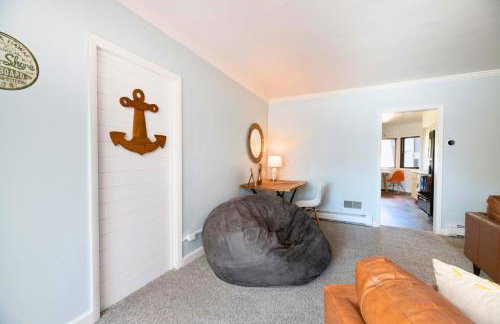 Surf Shack- North Muskegon Oasis - Foto 21