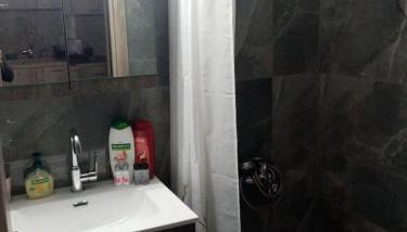 SamolisApartment - Photo 3, Shower