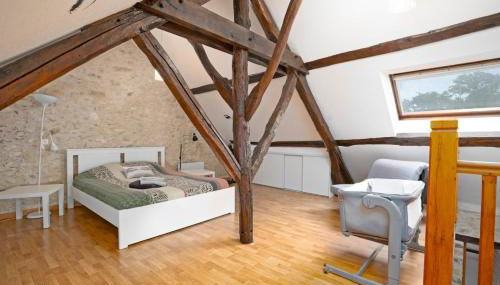 Triplex atypique-Cour intérieure-Commerces à pied - Foto 3