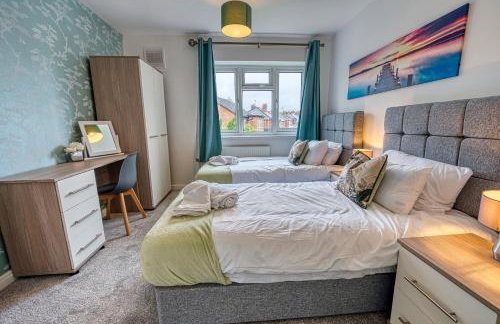 Modern 3 Bedroom 2 Bath House with Parking, Wednesbury, Birmingham - Foto 39