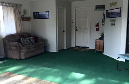 Luxury Cabin Rental with a Fire Pit in Coulterville, California - Foto 11