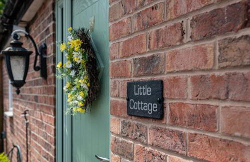 Quiet Self contained Cottage near Delamere Forest - Photo 3