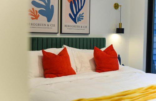 LUX Studio King Bed Free Parking Gym New - Foto 12