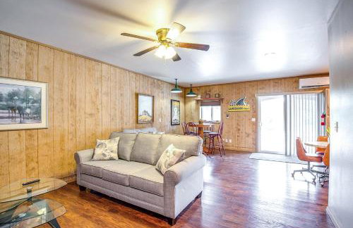 Murphysboro Retreat with Deck Near Kinkaid Lake! - Foto 8