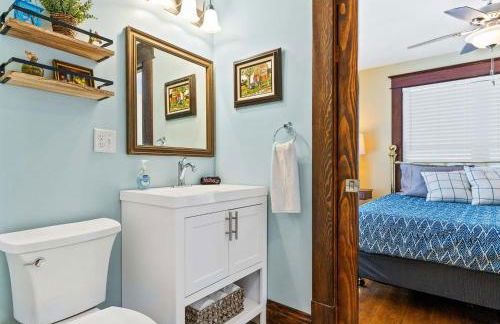 Impressive Dual Woods and Lake Homes That Sleep 32 - Foto 32