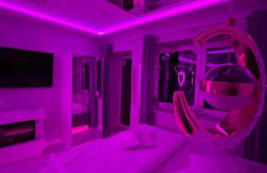 Apartament "Love Island" Jacuzzi SPA z dużą wanną z hydromasażem dla Dwojga - Foto 10