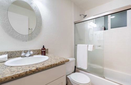 Modern 3BR House with BBQ Yard near Richmond Beach - Foto 21