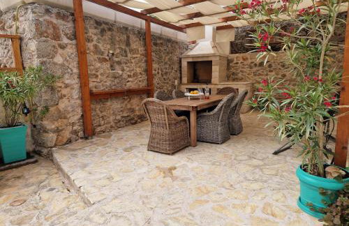 Holiday house with a swimming pool - Villa Melavita - Foto 2