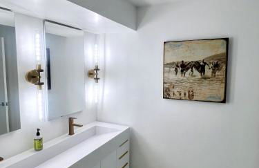 WOW! Best Location! Best Unit! New Renovated South Beach Ocean Front - Foto 40