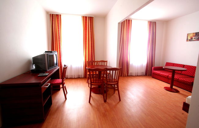 Aparthotel Susa - Photo 10