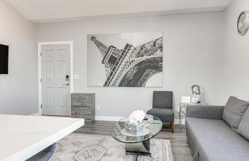 2 Mi to Downtown Escondido Apt with Balconies - Foto 5