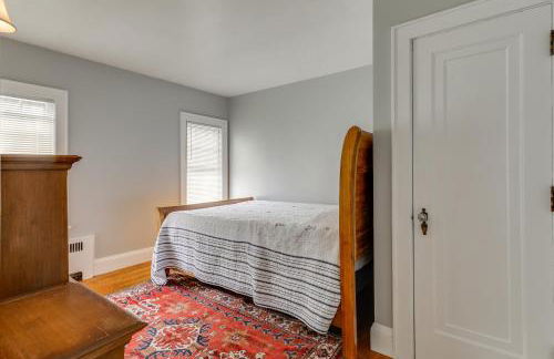 5 Mi to Beaches Historic Apartment in Westerly! - Foto 11