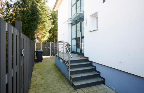 Lichtdurchflutende Wohnoase-Stilvoll-ruhig-kostenloser Parkplatz- 24-7 Self Check-in, bis zu 5 Personen, sehr geräumig - Foto 29