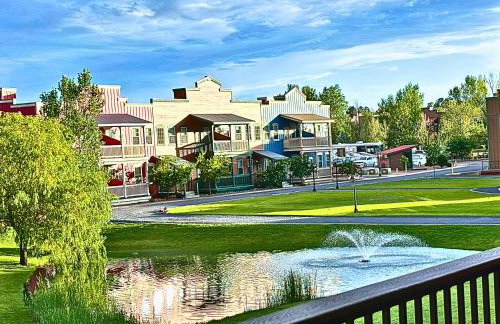 Forest edge, wild mustangs nearby, balcony views By Vacation Your Way - Foto 33