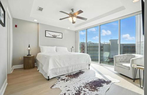 New 2 Bed 2 Bath Condo with Pool at BMS - Foto 13