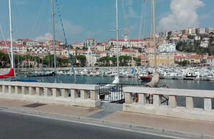 Case Vacanze Borgo Marina IMPERIA - Foto 49