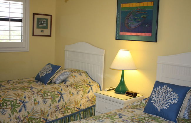 Ocean's Reach Condominiums - Foto 5