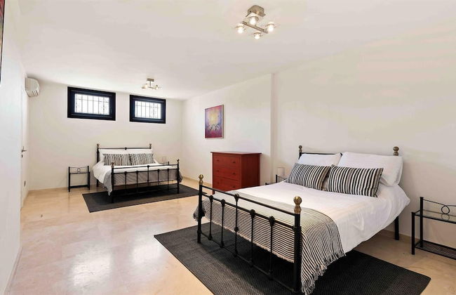 Great Villa Very Close to Best Beach - Foto 3