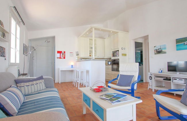 Modern Apartment in Port Grimaud Near the Beach - Photo 6