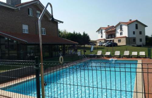 Apartamentos La Pradera de Isla - Foto 1