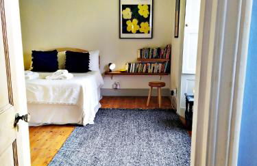 The Shire House - Photo 5