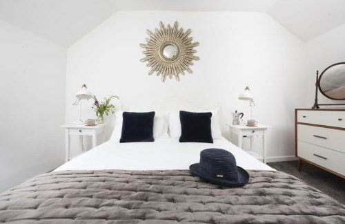 Piskey Cottage, Mousehole - Close to Harbourside - Free WiFi - Free Parking - Photo 5