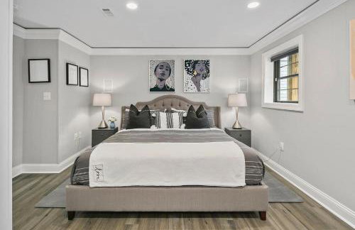 NEW! Large 3-story townhome Private, Self checkin, Pet Friendly! - Foto 16