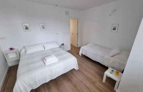 Apartamentos y estudios EL CENTRO - Foto 9