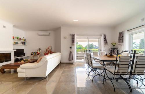 Stunning 4-Bedroom Villa With Pool - Perfect For Families - Foto 13