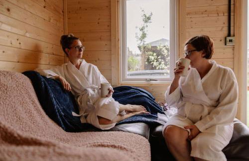 Lady Lily Spring Unique River Boat with Castle views - Foto 19