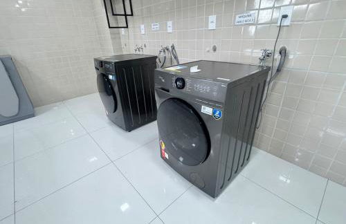 Ap próx ao shopping com garagem, piscina e ar - Foto 40