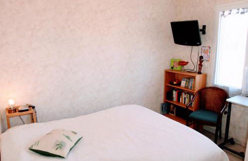 Le 16 BIS Appart Climatisé PMR - Foto 9