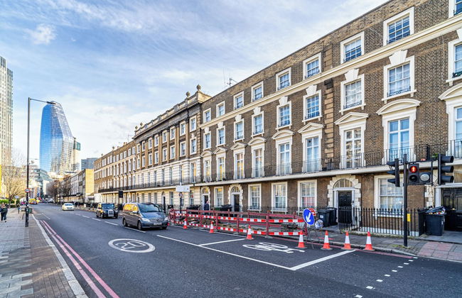 Stylish 2Bed Steps from Iconic Waterloo - Photo 30