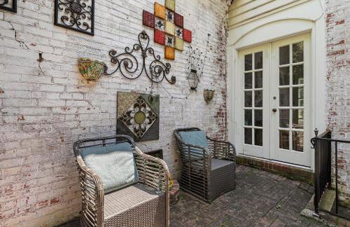 7BR Historic Estate Private Yard Near DC and Old Town - Vassar - Foto 8