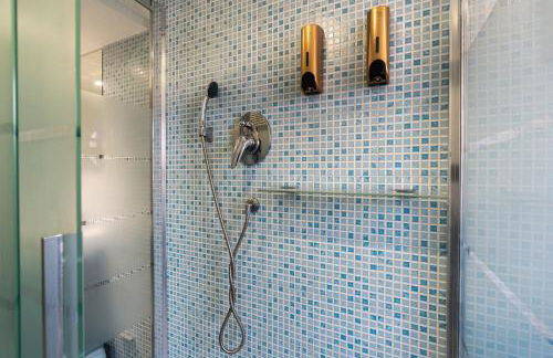 Margot Family - Photo 45