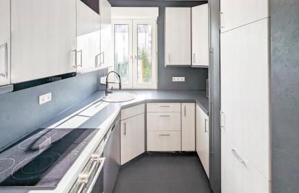 ALFA 4 Zimmer Apartment 8 Personen TV WIFI WM I 4BR 7Beds I 8 people I Kitchen l Bathroom - Foto 22