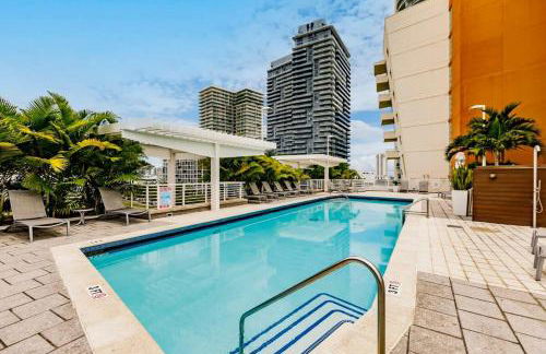 Urban Retreat - Location Pool Gym & Parking - Foto 19