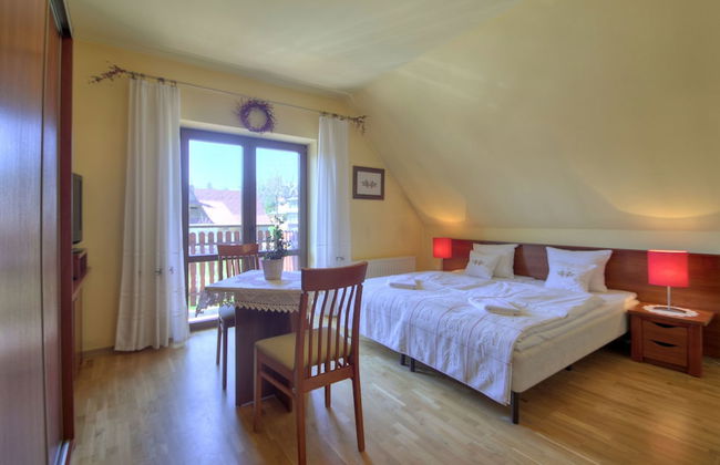 Willa Serafin - Photo 29