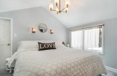 Newly Renovated Cottage 5 mins from Beach! - Foto 40