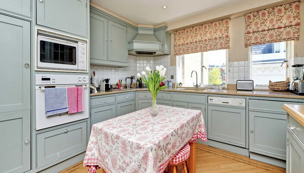 Beautiful & Spacious, 2 Bed in South Kensington - Foto 3, Cocina privada