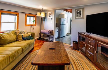 Private Renovated Apt w WasherDryer near dwntwn - Foto 20