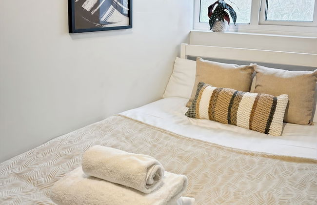 Family Holiday Home With Hot Tub & Sauna Sleeps 8 - Foto 3