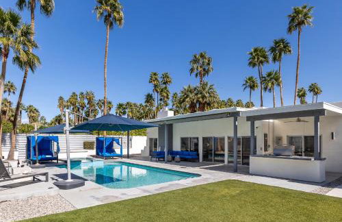 Far Far Away in Vista Las Palmas by ACME House Company - Foto 49