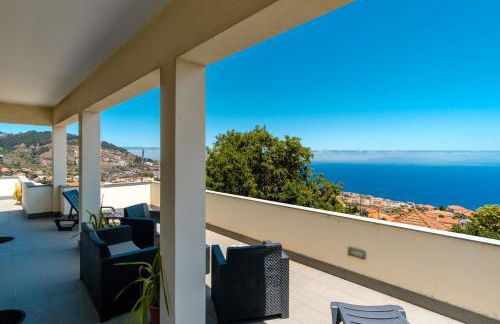 GuestReady - Spacious stay with sea views - Foto 1