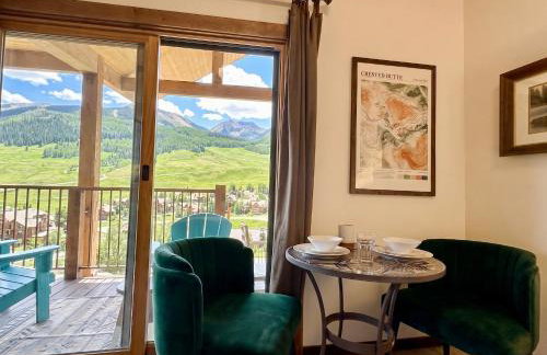 1 Bedroom Suit at Trailhead - Top Floor - Mountain Views - Photo 14