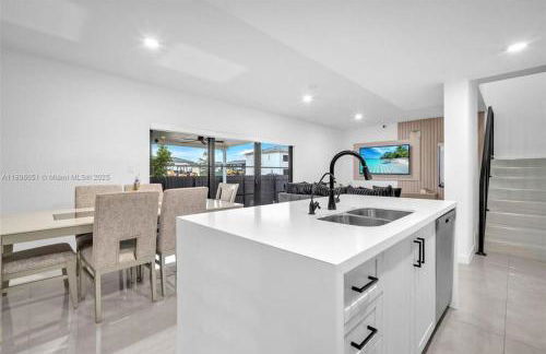 Damari Soto - Foto 16