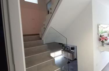 Preciosa casa con piscina - Photo 2